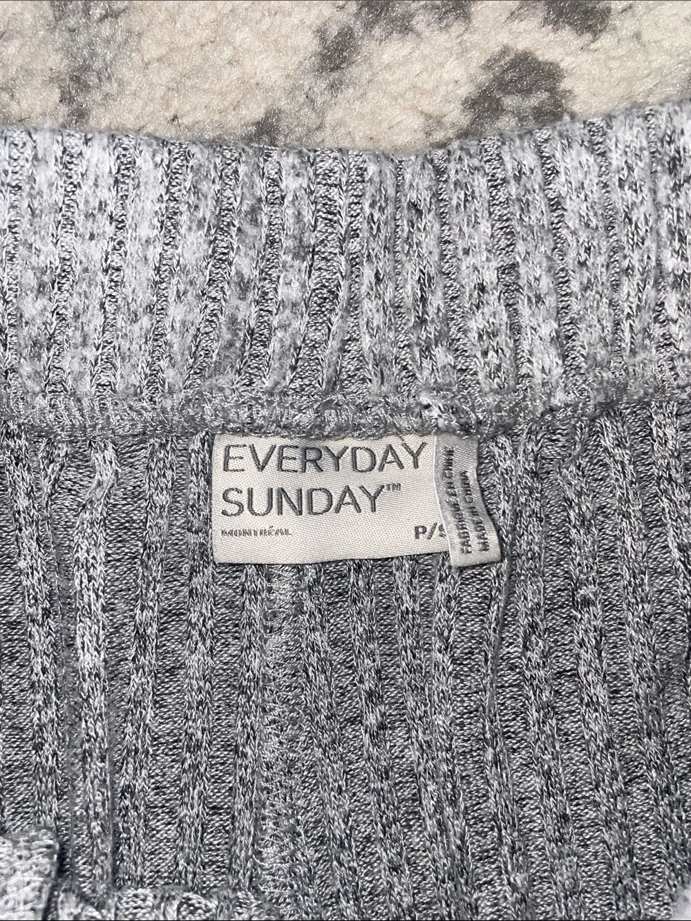 Everyday Sunday | Ribbed Lounge Set - Picture 5 of 7